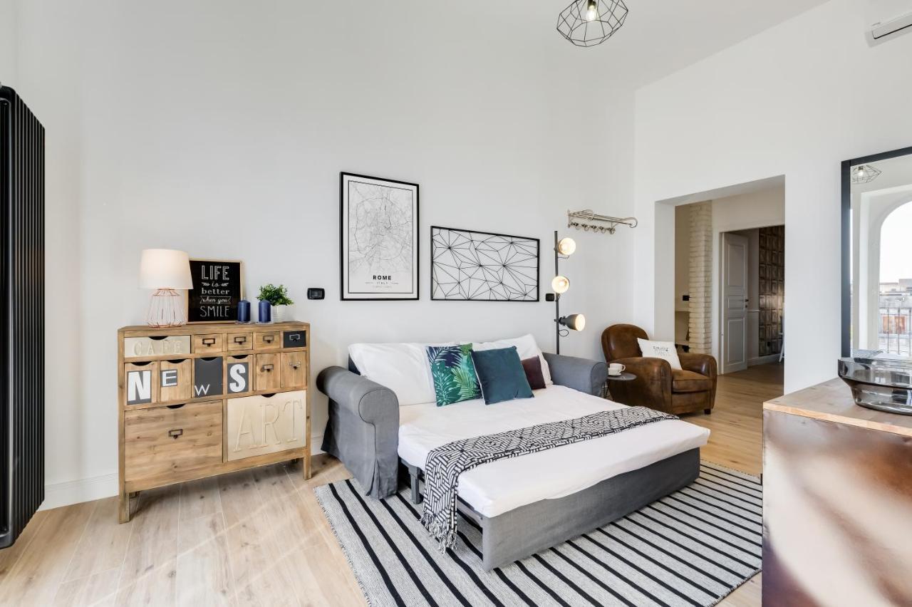 BMGA l Glam Industrial 3-Bed Apartment in Termini Rome Bagian luar foto