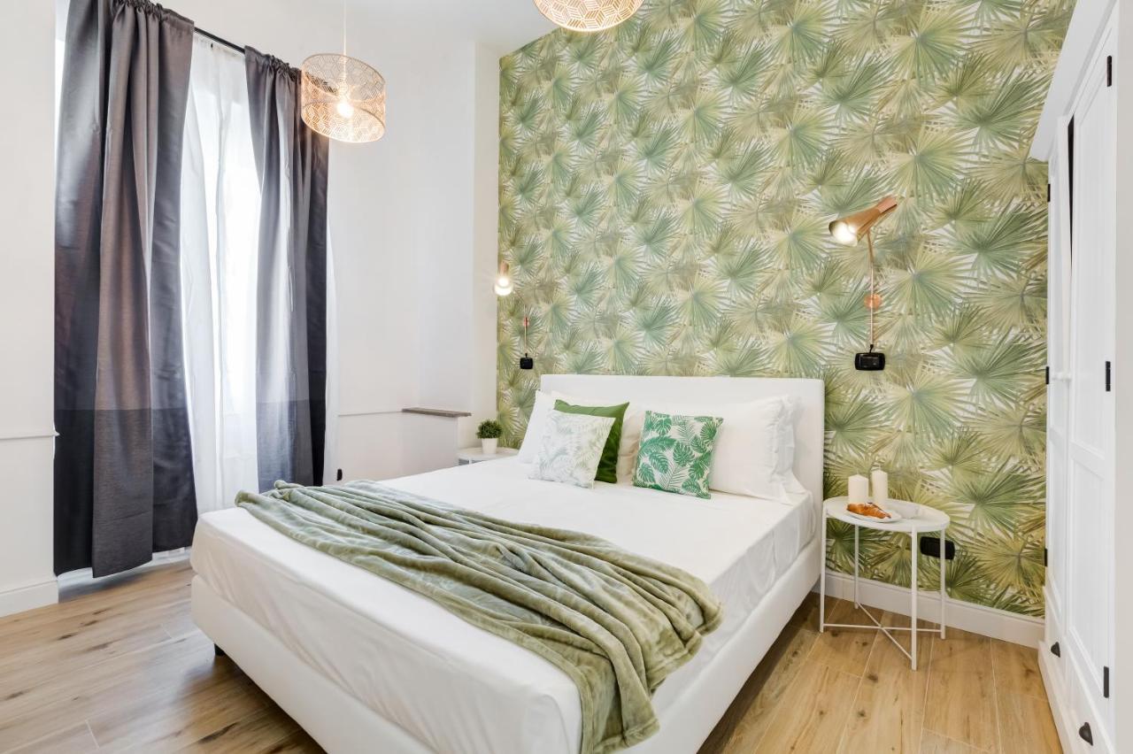 BMGA l Glam Industrial 3-Bed Apartment in Termini Rome Bagian luar foto