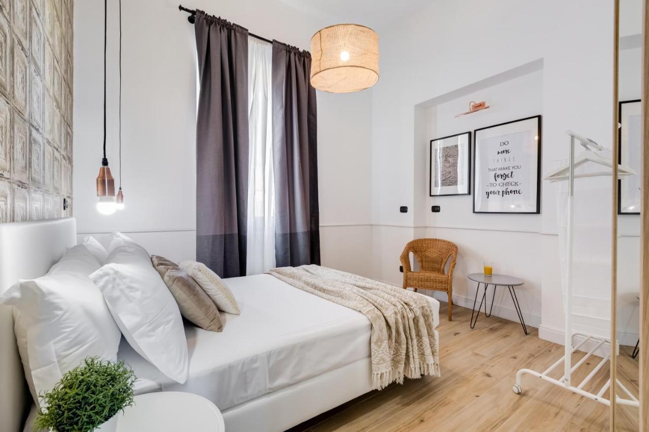 BMGA l Glam Industrial 3-Bed Apartment in Termini Rome Bagian luar foto