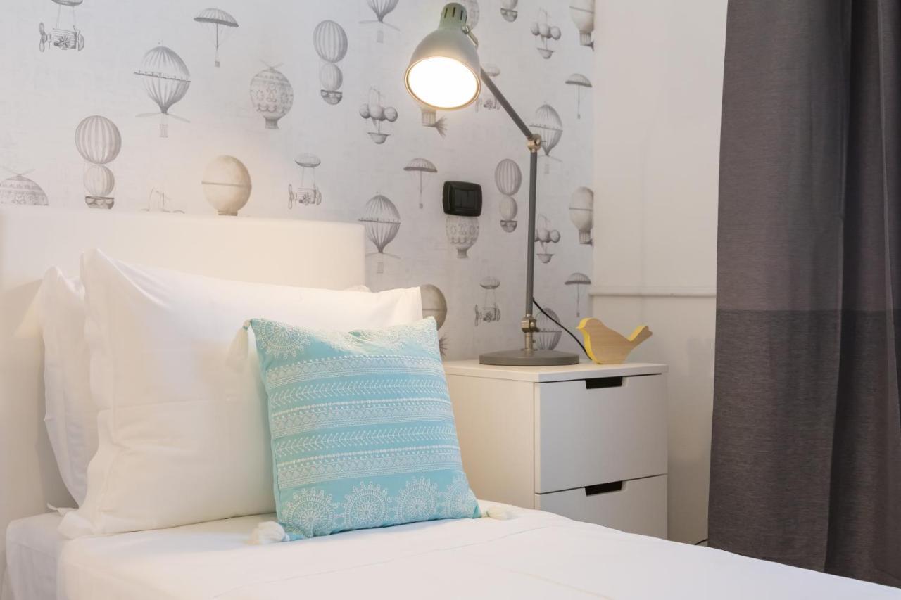 BMGA l Glam Industrial 3-Bed Apartment in Termini Rome Bagian luar foto