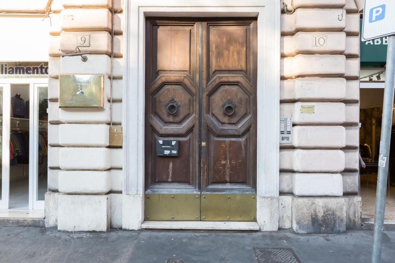 BMGA l Glam Industrial 3-Bed Apartment in Termini Rome Bagian luar foto