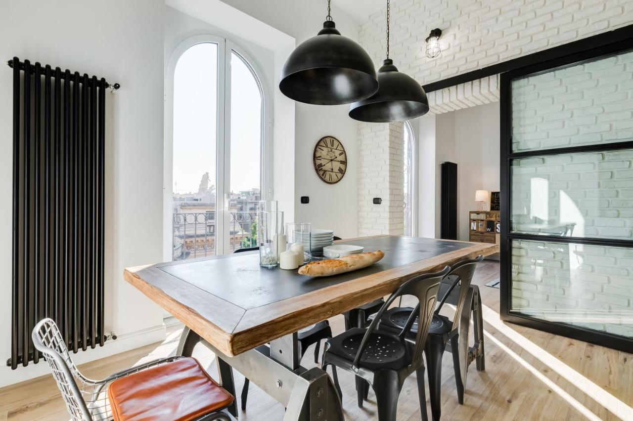 BMGA l Glam Industrial 3-Bed Apartment in Termini Rome Bagian luar foto