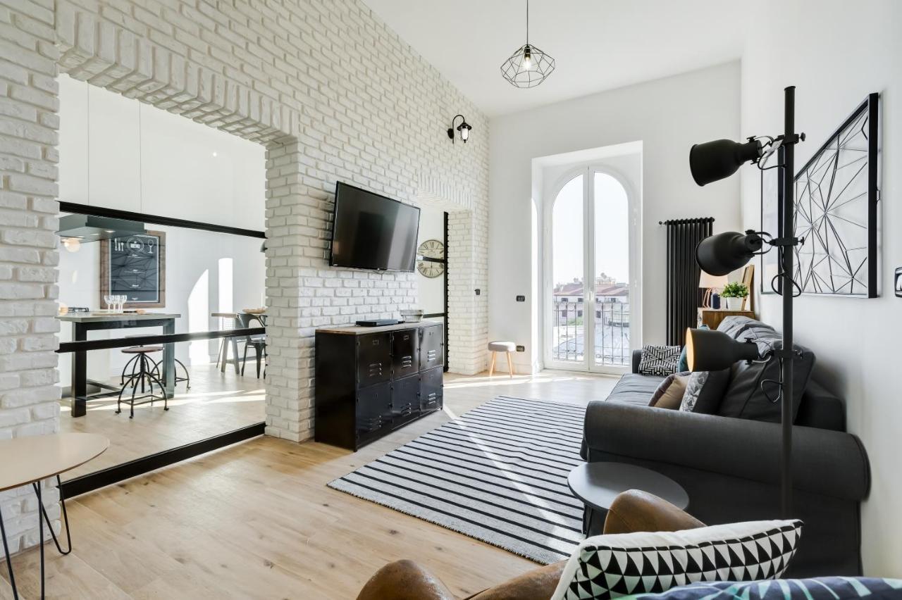 BMGA l Glam Industrial 3-Bed Apartment in Termini Rome Bagian luar foto